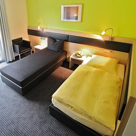 Otel Und Kongresszentrum Wanderath 3*