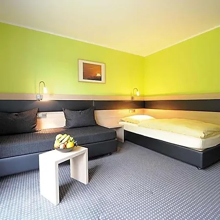 Und Kongresszentrum Wanderath Hotel Baar (Rhineland-Palatinate)